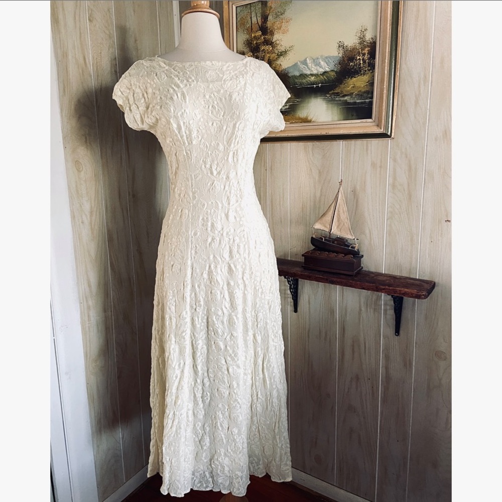 90’s Lace Maxi Dress